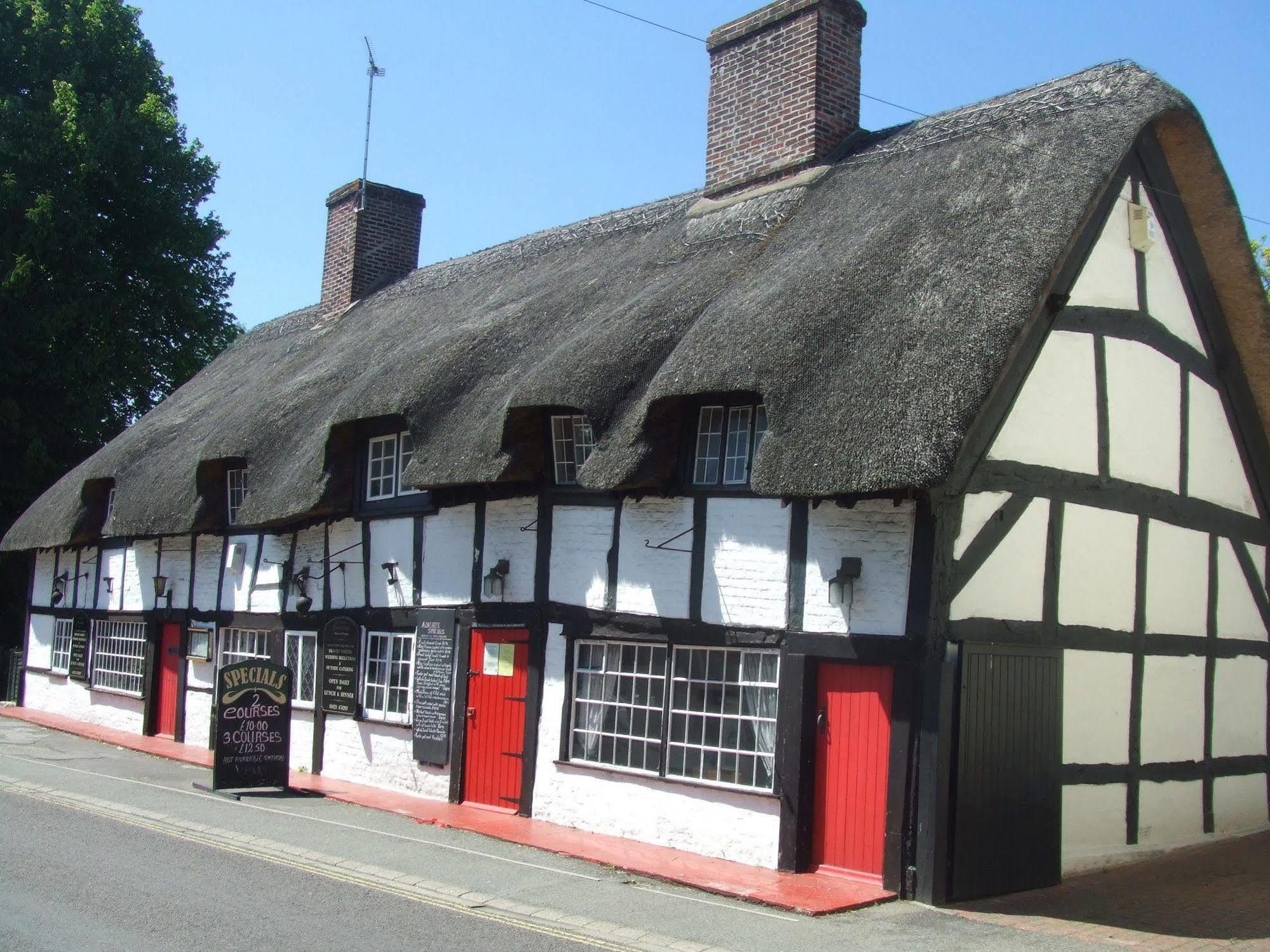 Avon Accommodation Ringwood Exterior photo